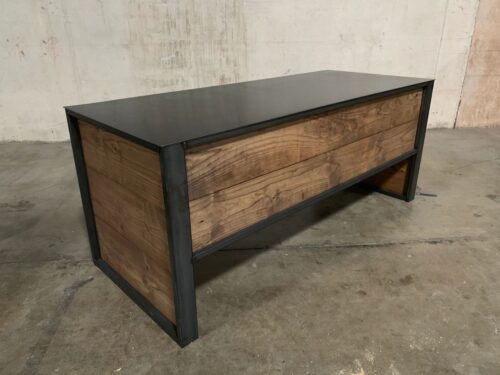 C Desk